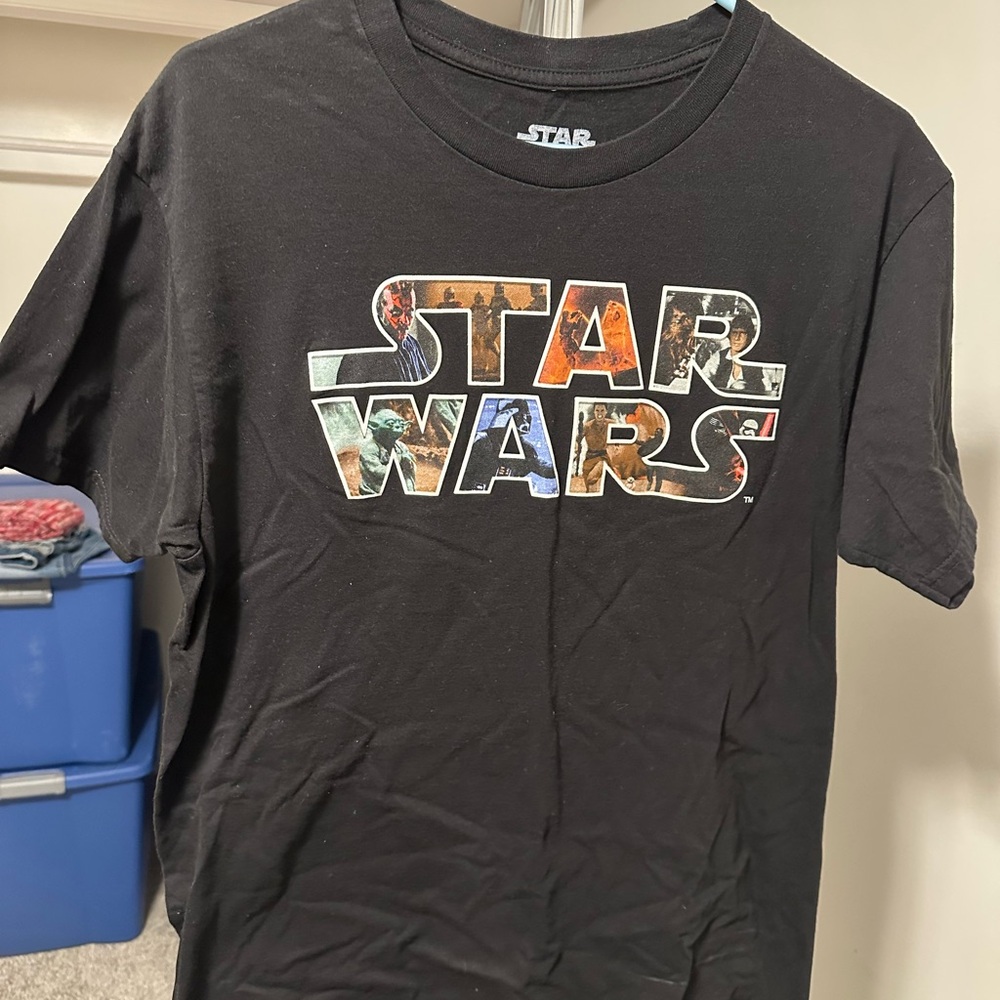 Men’s Medium Star Wars Black Graphic Tee